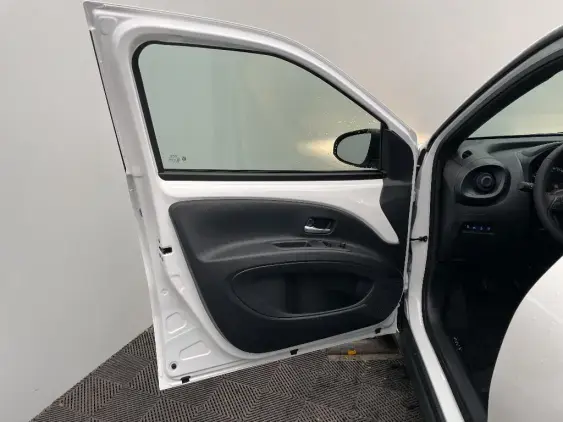 TOYOTA AYGO X - voiture de démonstration - Photo 17