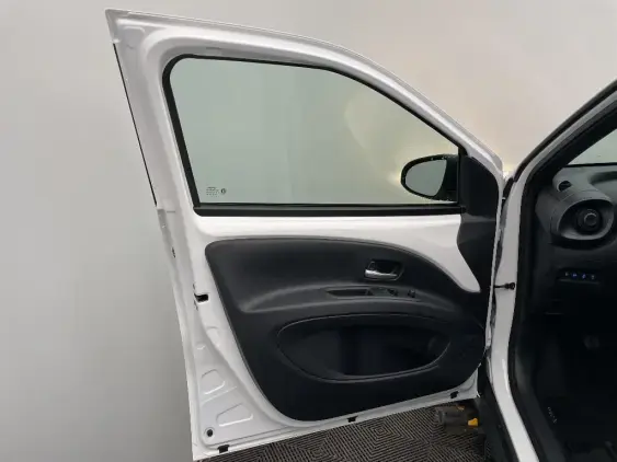 TOYOTA AYGO X - voiture de démonstration - Photo 19