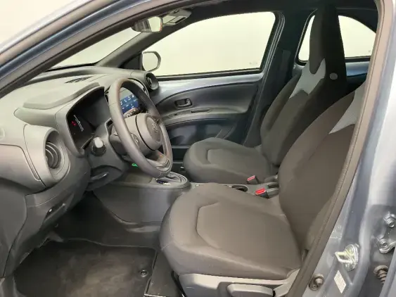 TOYOTA AYGO X - voiture de démonstration - Photo 18