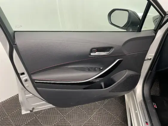 TOYOTA COROLLA TOURING SPT X - voiture de démonstration - Photo 19