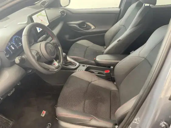 TOYOTA YARIS IV - voiture de démonstration - Photo 18