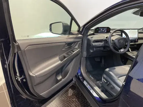 TOYOTA BZ4X - voiture de démonstration - Photo 19