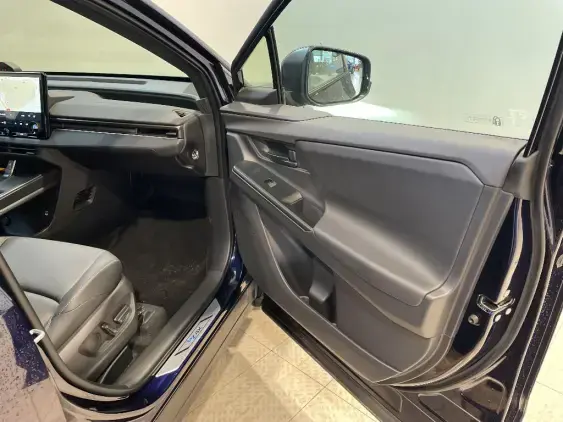 TOYOTA BZ4X - voiture de démonstration - Photo 20