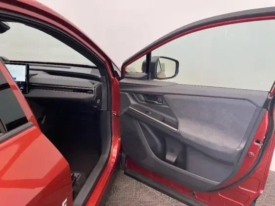 TOYOTA C-HR+ ELECTRIQUE II - voiture de démonstration - Photo 20