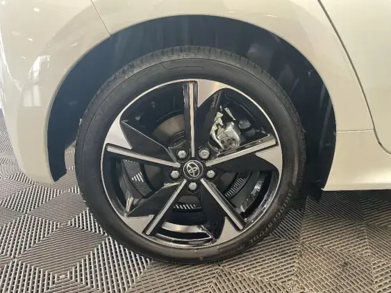 TOYOTA YARIS IV - voiture de démonstration - Photo 25