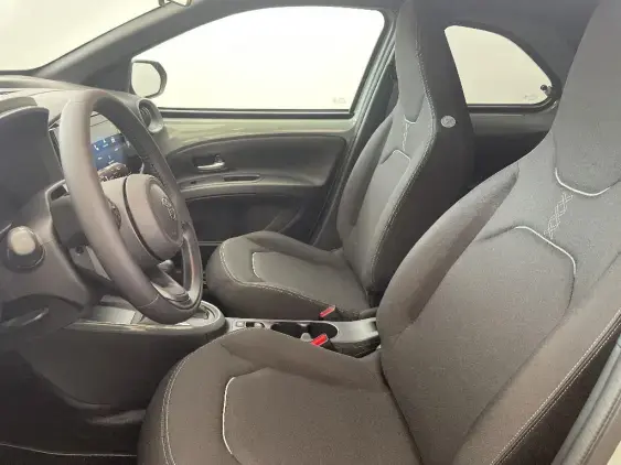 TOYOTA AYGO X - voiture de démonstration - Photo 18