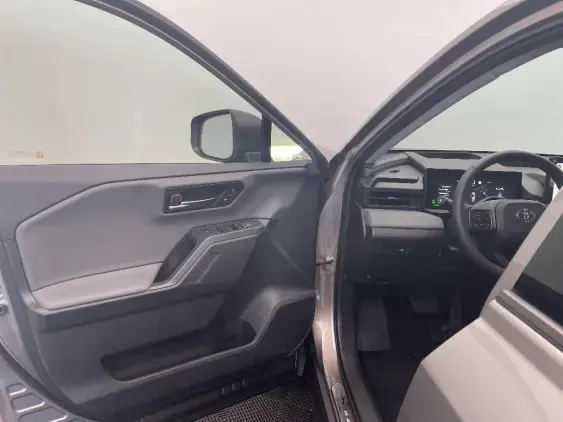 TOYOTA RAV 4 VI - voiture de démonstration - Photo 19