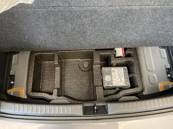 TOYOTA YARIS IV - voiture de démonstration - Photo 17