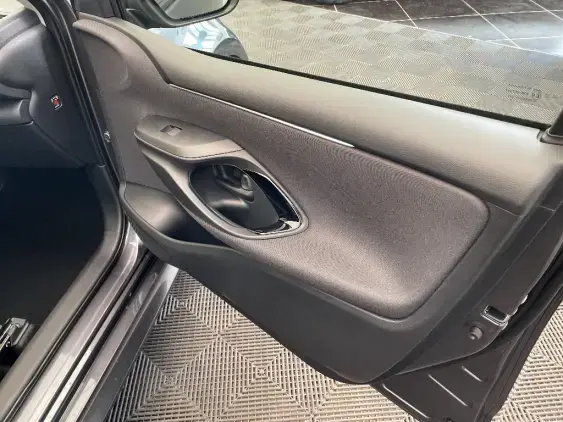 TOYOTA YARIS IV - voiture de démonstration - Photo 20