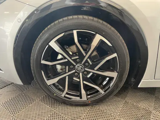 TOYOTA PRIUS V - voiture de démonstration - Photo 23