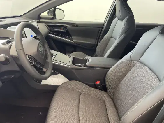 TOYOTA BZ4X - voiture de démonstration - Photo 18