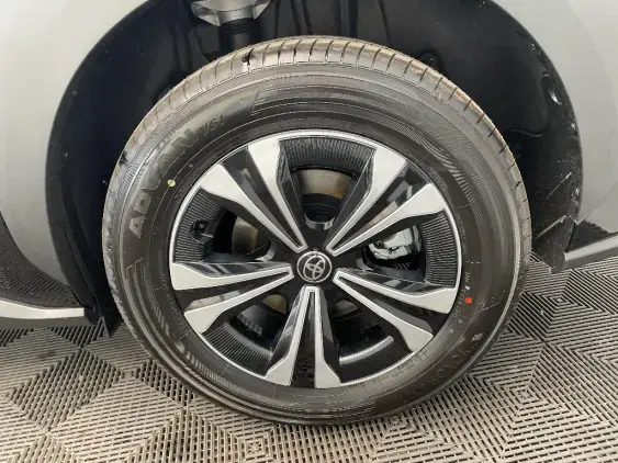 TOYOTA BZ4X - voiture de démonstration - Photo 24