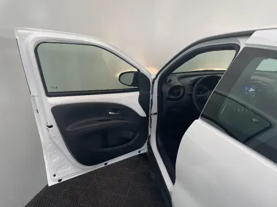 TOYOTA AYGO X - voiture de démonstration - Photo 19