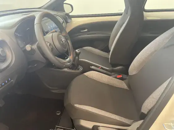 TOYOTA AYGO X - voiture de démonstration - Photo 18