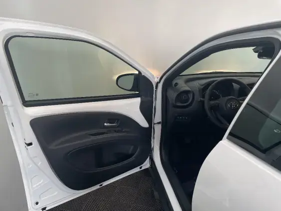 TOYOTA AYGO X - voiture de démonstration - Photo 19