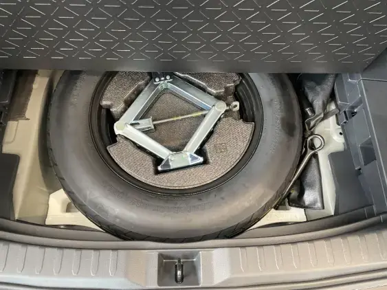 TOYOTA RAV4 V - voiture de démonstration - Photo 17