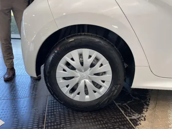 TOYOTA YARIS IV - voiture de démonstration - Photo 25