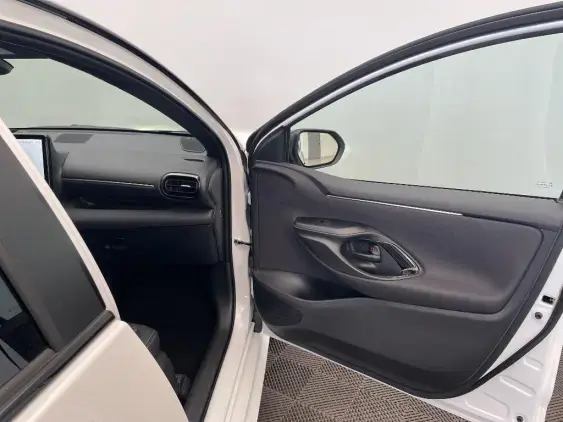 TOYOTA YARIS IV - voiture de démonstration - Photo 20