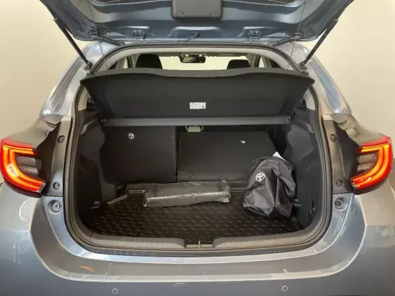TOYOTA YARIS IV - voiture de démonstration - Photo 16