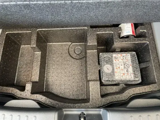 TOYOTA YARIS IV - voiture de démonstration - Photo 17