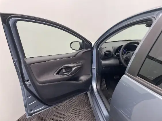 TOYOTA YARIS IV - voiture de démonstration - Photo 19