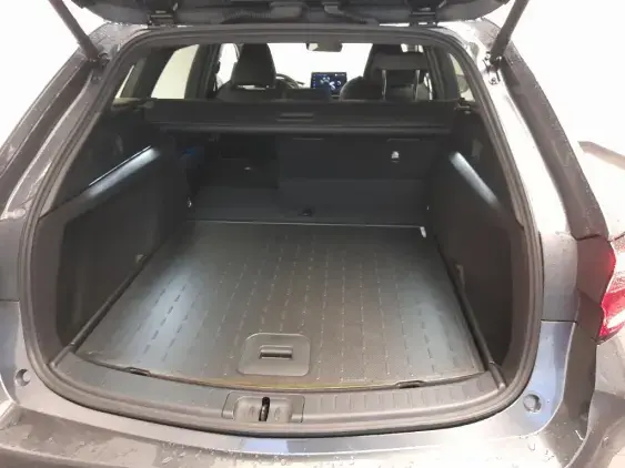 TOYOTA COROLLA TOURING SPT X - voiture de démonstration - Photo 16