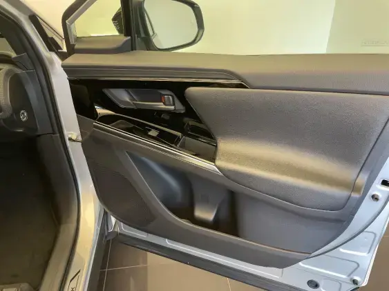 TOYOTA BZ4X - voiture de démonstration - Photo 20