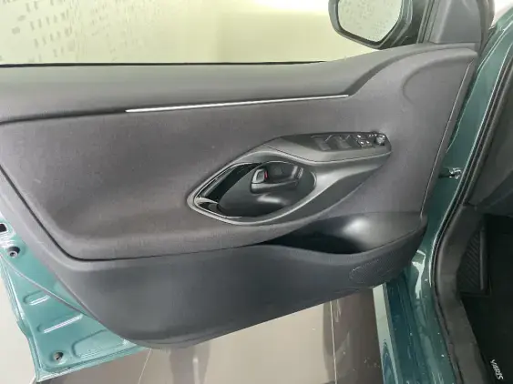 TOYOTA YARIS IV - voiture de démonstration - Photo 19