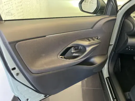 TOYOTA YARIS CROSS I - voiture de démonstration - Photo 18