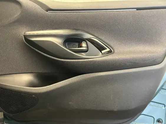 TOYOTA YARIS IV - voiture de démonstration - Photo 20