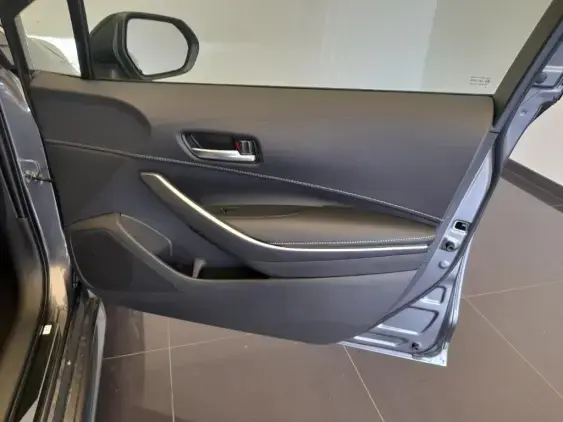 TOYOTA COROLLA TOURING SPT X - voiture de démonstration - Photo 20