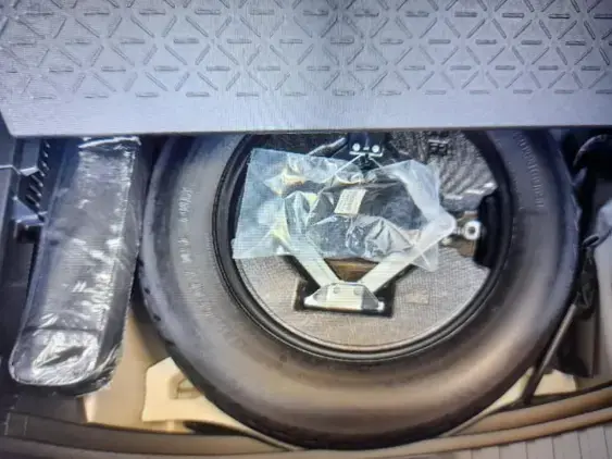 TOYOTA RAV4 V - voiture de démonstration - Photo 17