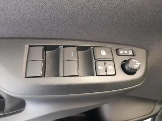 TOYOTA YARIS CROSS I - voiture de démonstration - Photo 23