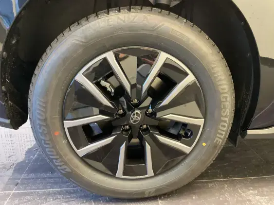 TOYOTA BZ4X - voiture de démonstration - Photo 24