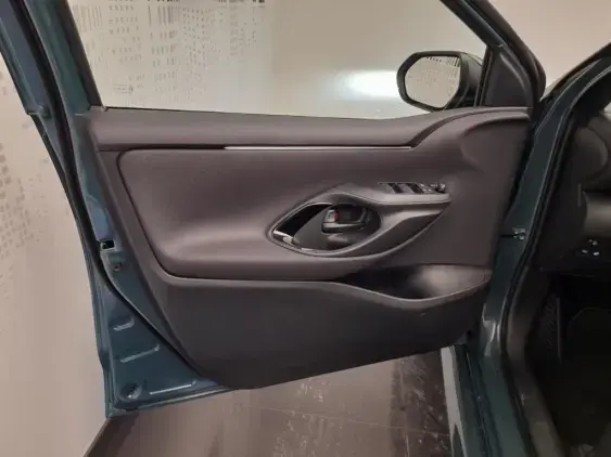 TOYOTA YARIS IV - voiture de démonstration - Photo 19