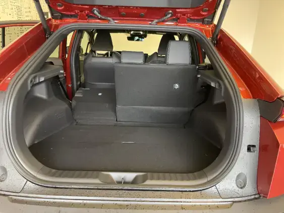 TOYOTA C-HR+ ELECTRIQUE II - voiture de démonstration - Photo 16