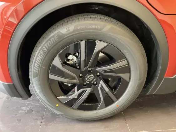 TOYOTA C-HR+ ELECTRIQUE II - voiture de démonstration - Photo 22