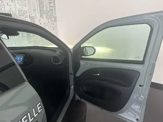 TOYOTA AYGO X - voiture de démonstration - Photo 20