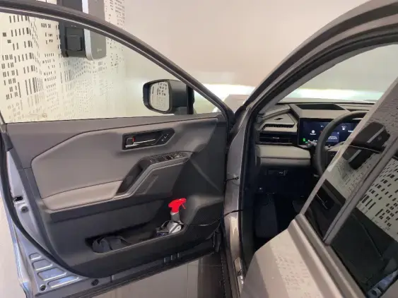 TOYOTA RAV 4 VI - voiture de démonstration - Photo 19