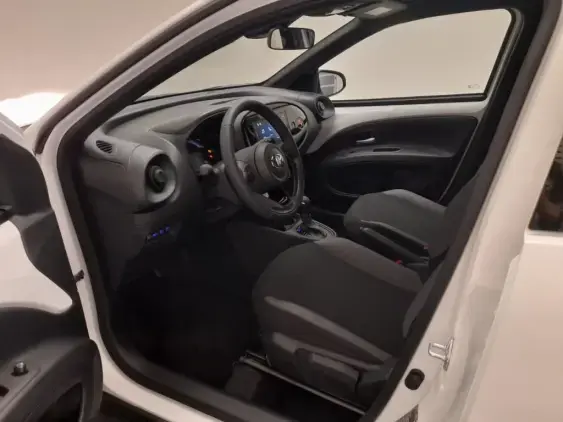 TOYOTA AYGO X - voiture de démonstration - Photo 18