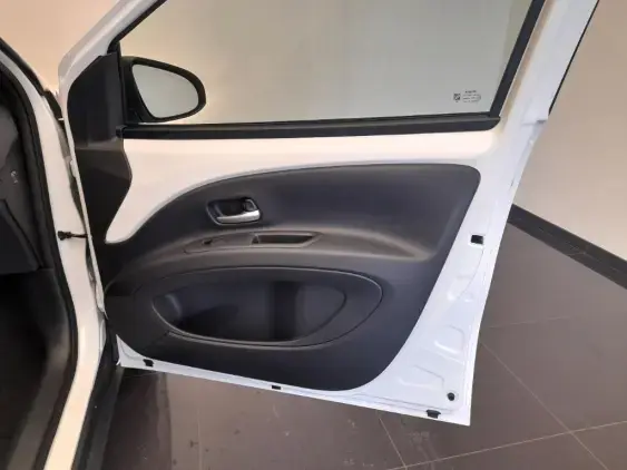 TOYOTA AYGO X - voiture de démonstration - Photo 19