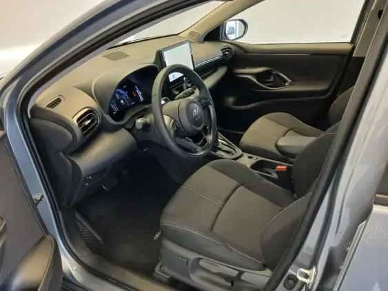 TOYOTA YARIS IV - voiture de démonstration - Photo 18
