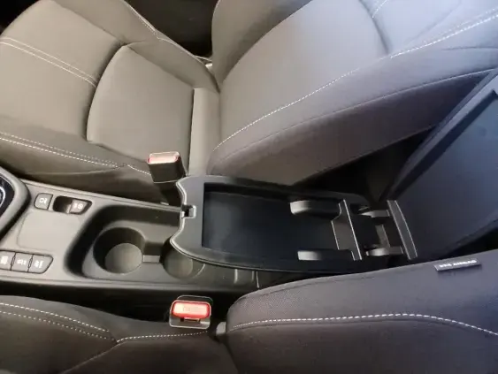 TOYOTA YARIS IV - voiture de démonstration - Photo 25