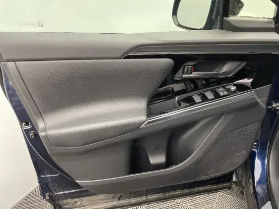 TOYOTA BZ4X - voiture de démonstration - Photo 19