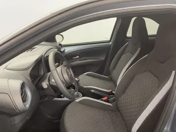 TOYOTA AYGO X - voiture de démonstration - Photo 18