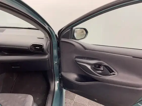 TOYOTA YARIS IV - voiture de démonstration - Photo 20