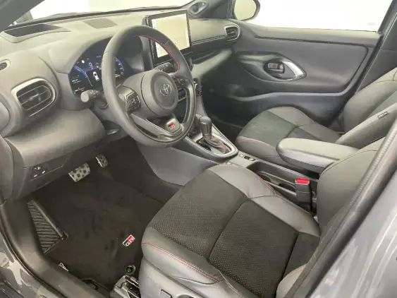 TOYOTA YARIS IV - voiture de démonstration - Photo 18