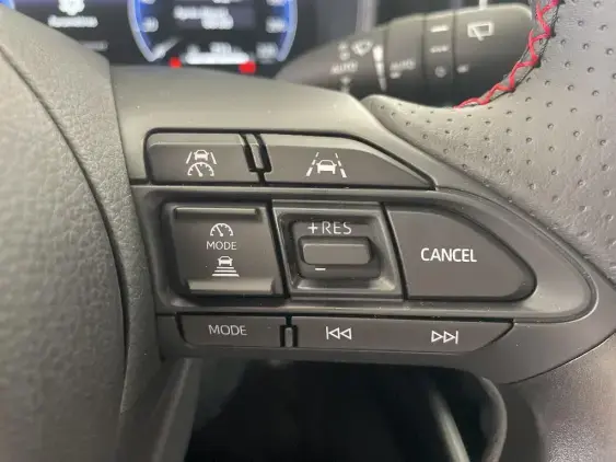 TOYOTA YARIS IV - voiture de démonstration - Photo 21