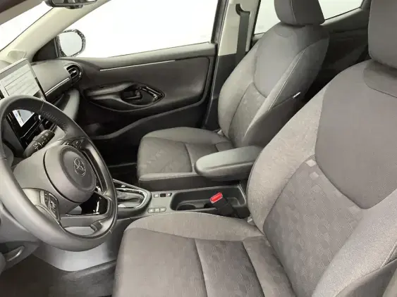 TOYOTA YARIS IV - voiture de démonstration - Photo 18