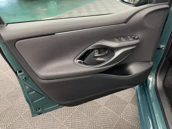 TOYOTA YARIS IV - voiture de démonstration - Photo 19